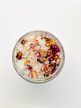 Load image into Gallery viewer, Botanical Blends Sea Soak Bath Salts (Rose)