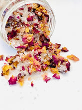 Load image into Gallery viewer, Botanical Blends Sea Soak Bath Salts (Rose)
